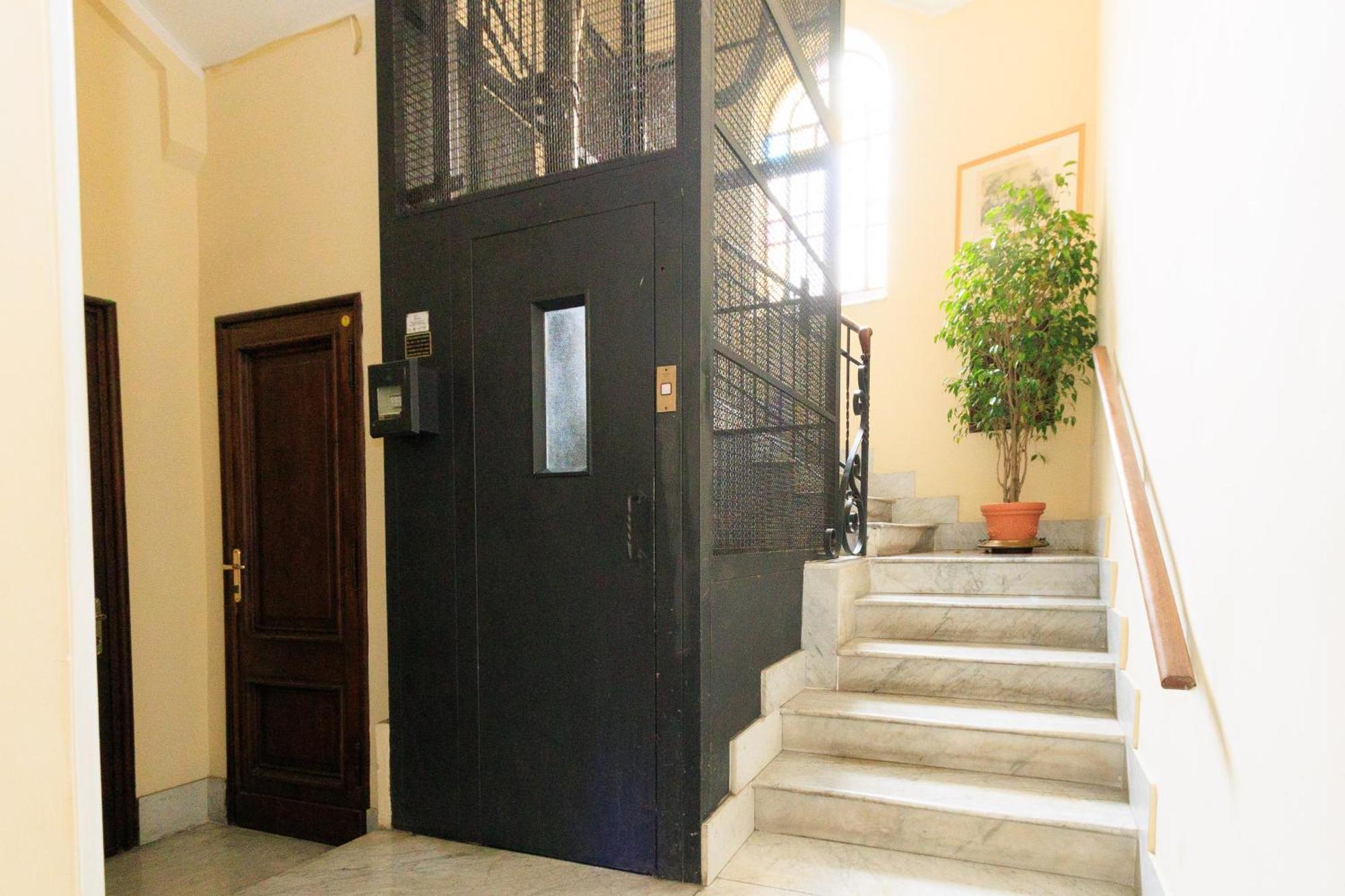 Vespasiano 49, Rome